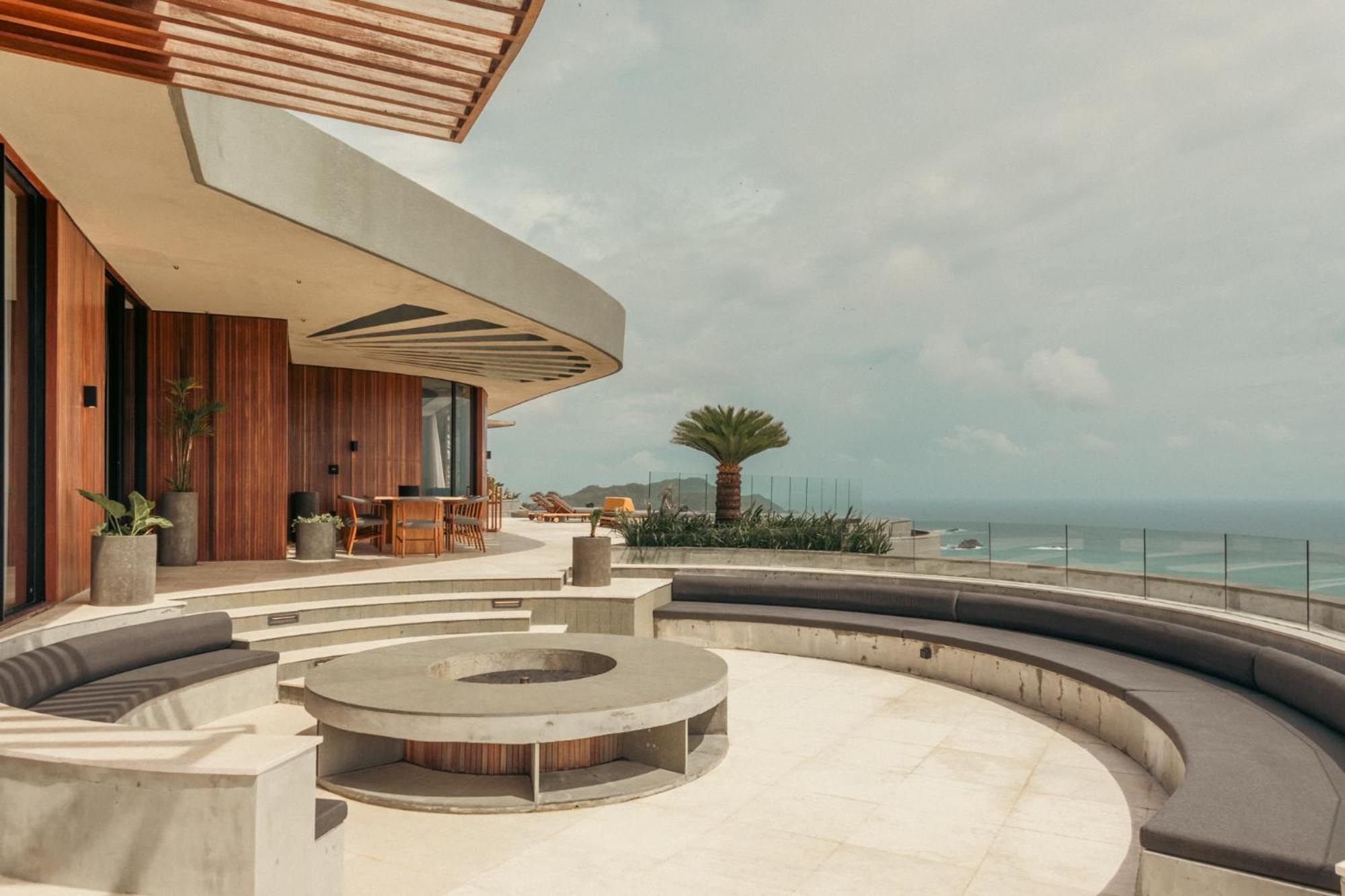 Hotel Tampah Hills Selong Belanak Esterno foto